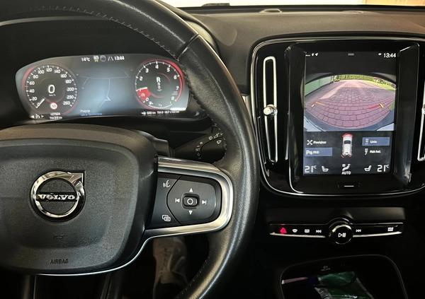 Volvo XC 40 cena 110000 przebieg: 127000, rok produkcji 2020 z Pelplin małe 46